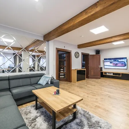 Πανσιόν Wiktoria *