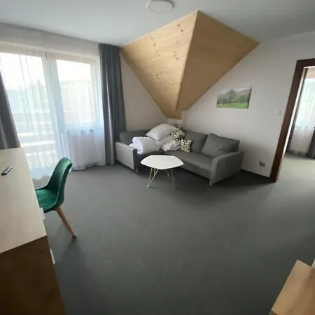 Πανσιόν Wiktoria *