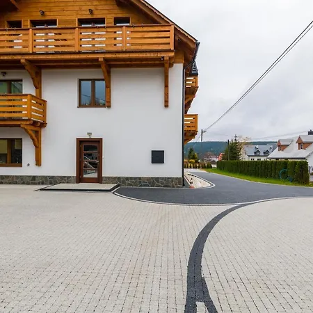 Wiktoria Πανσιόν *